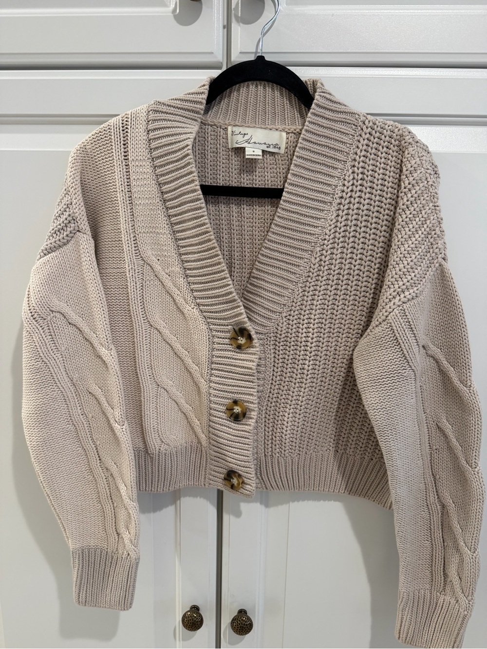 Vintage Havana Women’s size Medium Cropped Cable & Chunky Knit Cardigan